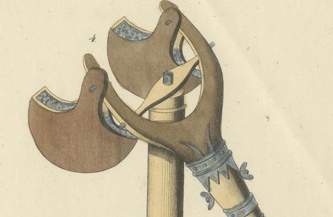 19th-Century Hand-Coloured Lithograph of Medieval Catapults and Siege Engines, close-up 1